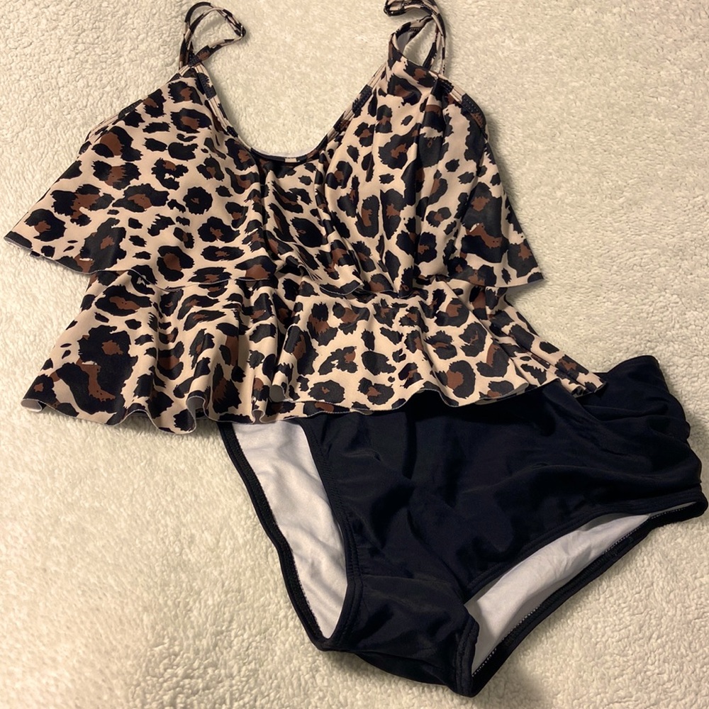 Beachsissi Leopard Tiered Tankini Slimming Swimsuit